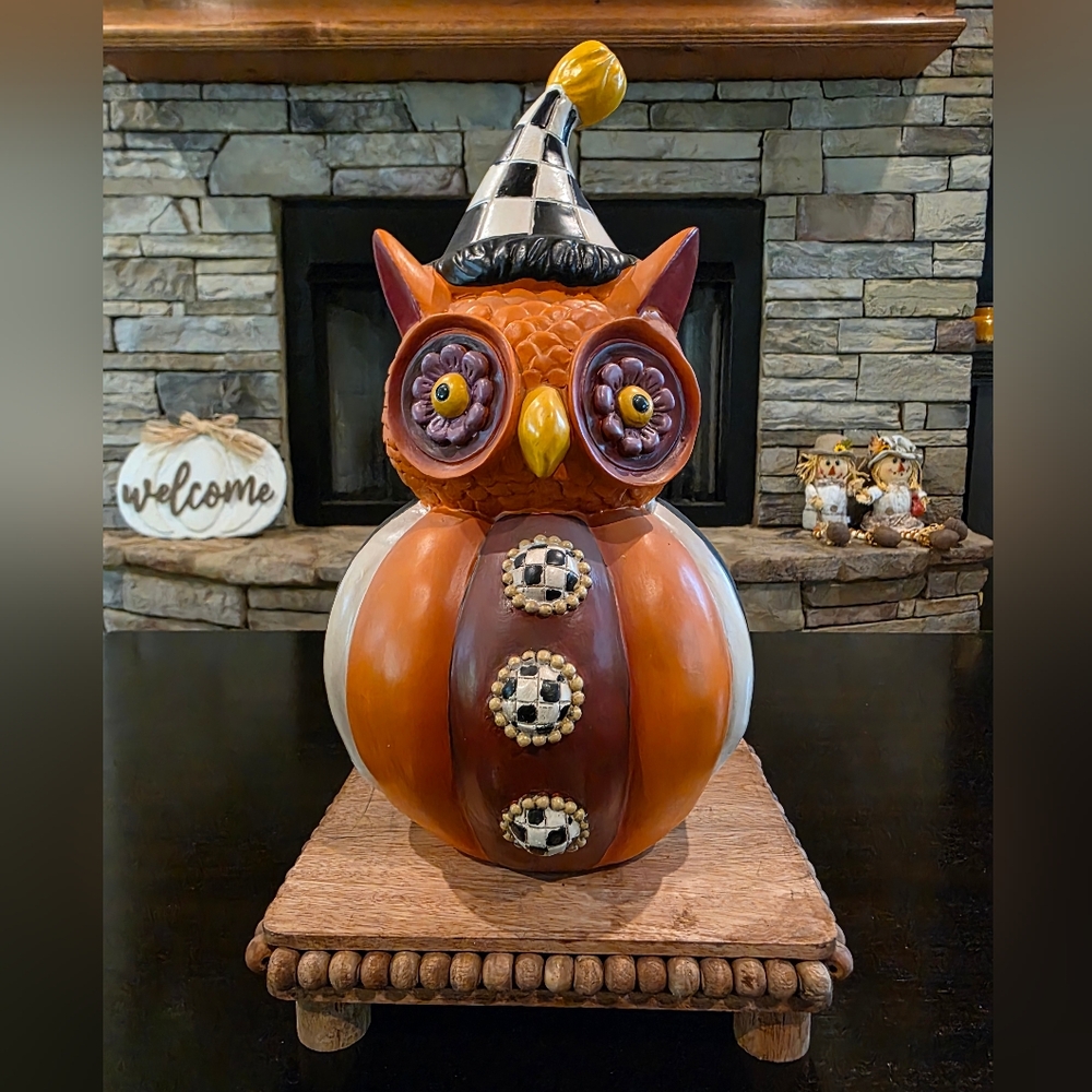 Festive Halloween Owl Figurine-NWT